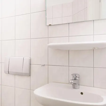 Apartment 603, Seepark