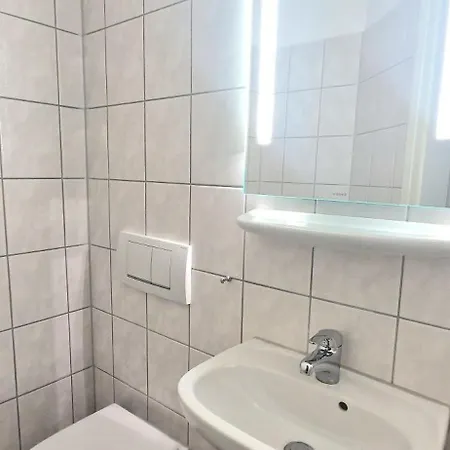 Apartment 603, Seepark *